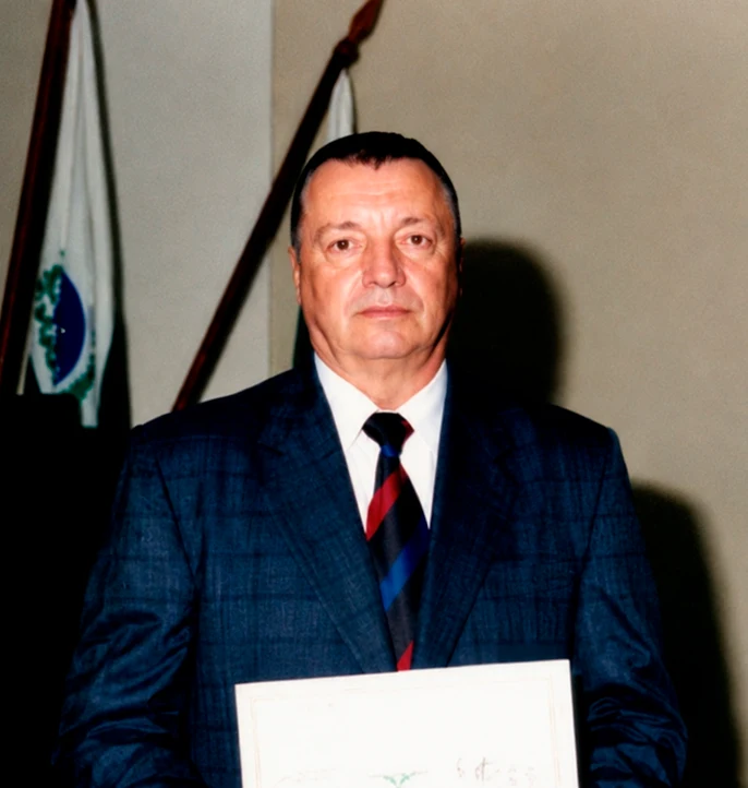 Osvaldo L. Padleski, presidente do Sincopuava no triênio 1996/1998